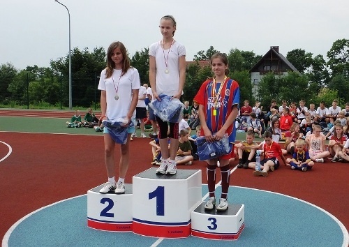 Wakacyjne złote medale   dla lekkoatlet&oacute;w z Legnicy